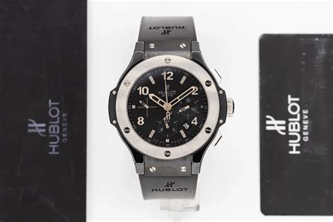 hublot big bang 38mm structured rubber band